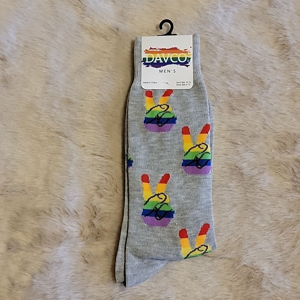 MEN'S DAVCO GRAY RAINBOW PEACE SIGN CREW SOCKS  NEW!